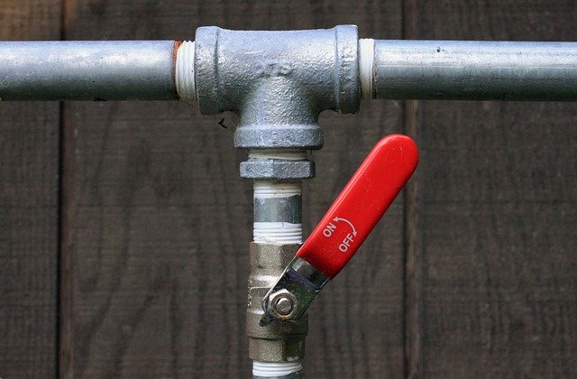 plumbing-1433606_640